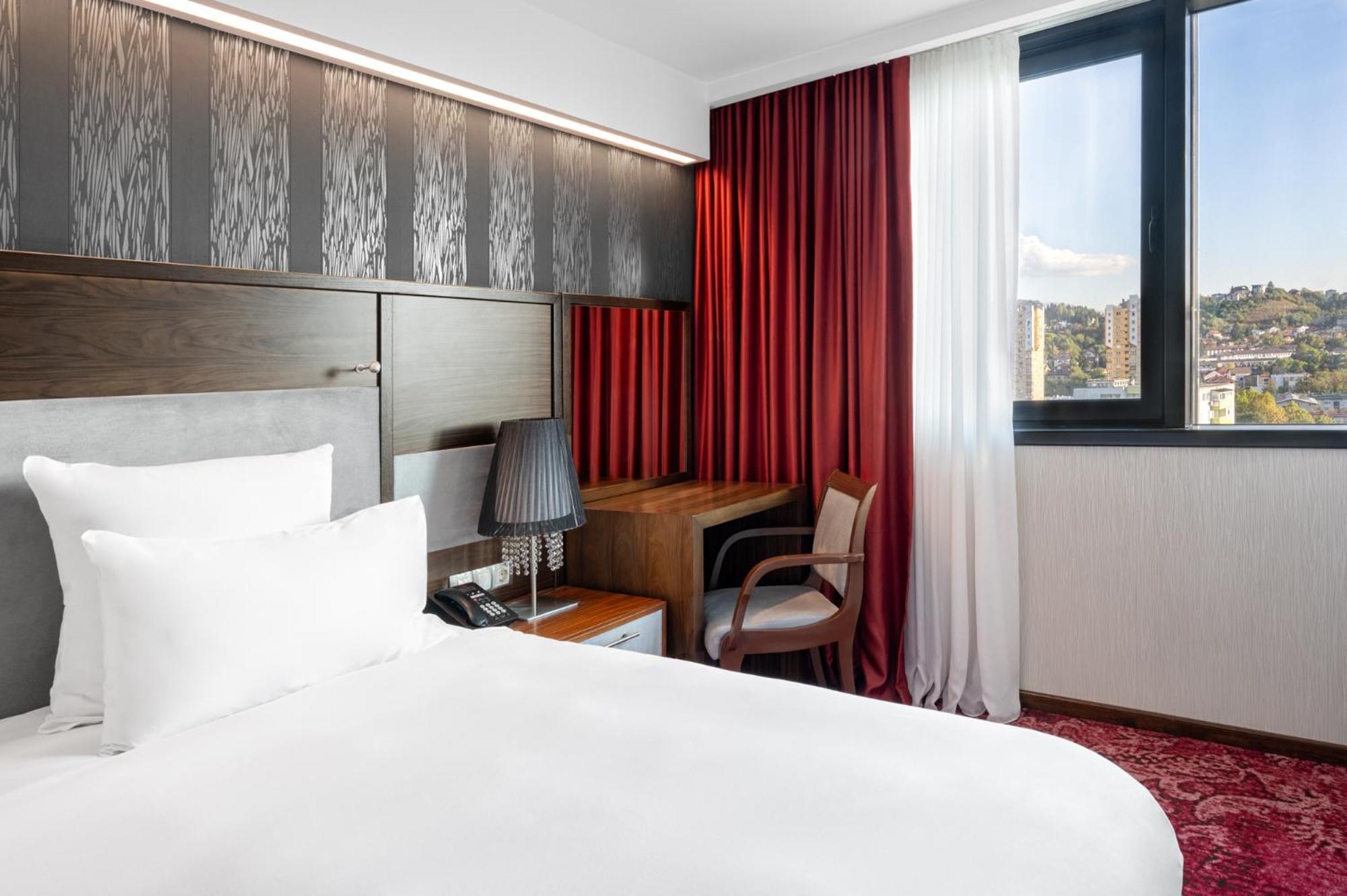 Movenpick Hotel Sarajevo Ngoại thất bức ảnh